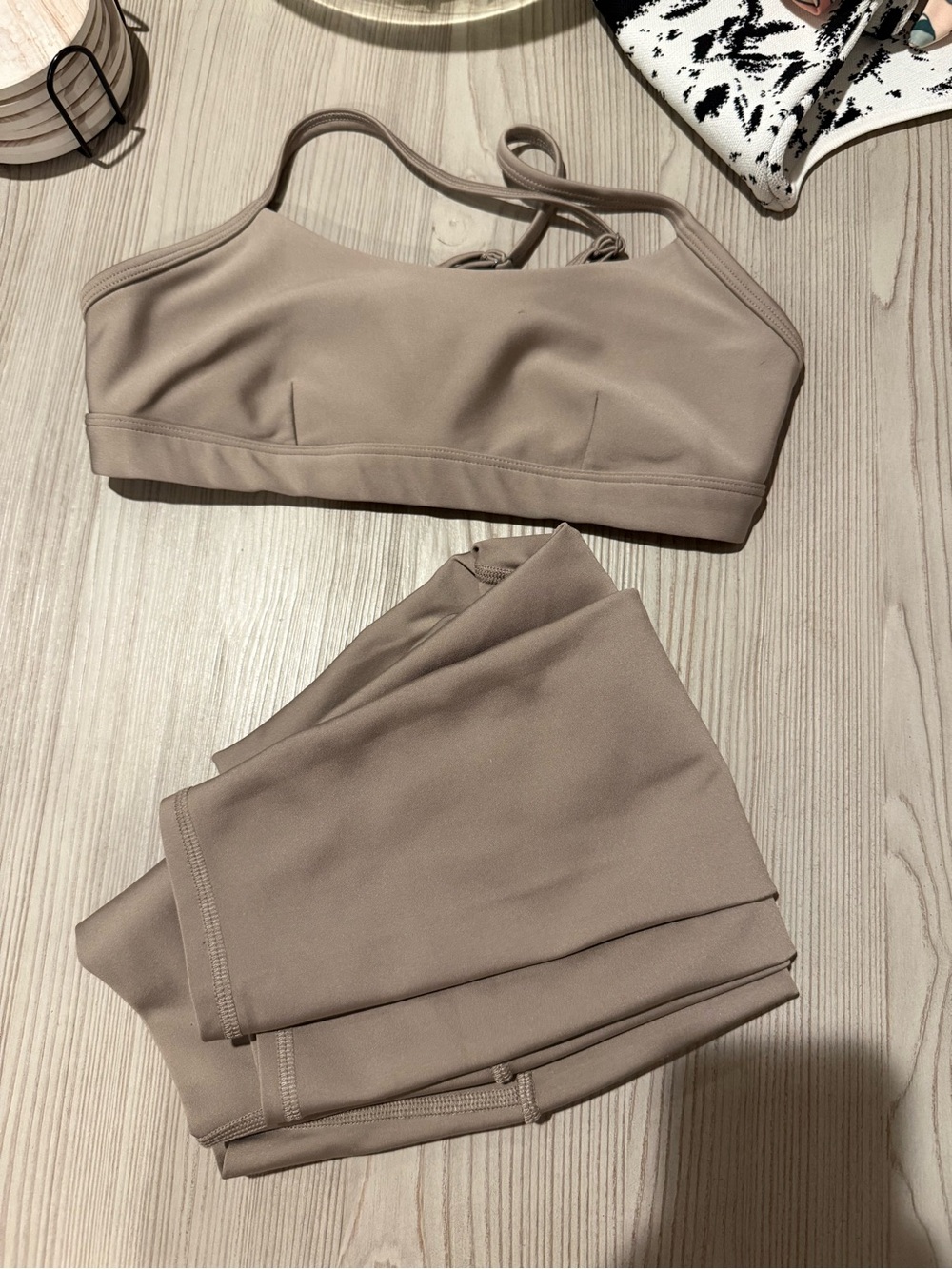 ALO Yoga Women's Taupe Active Bra and Leggings Set
